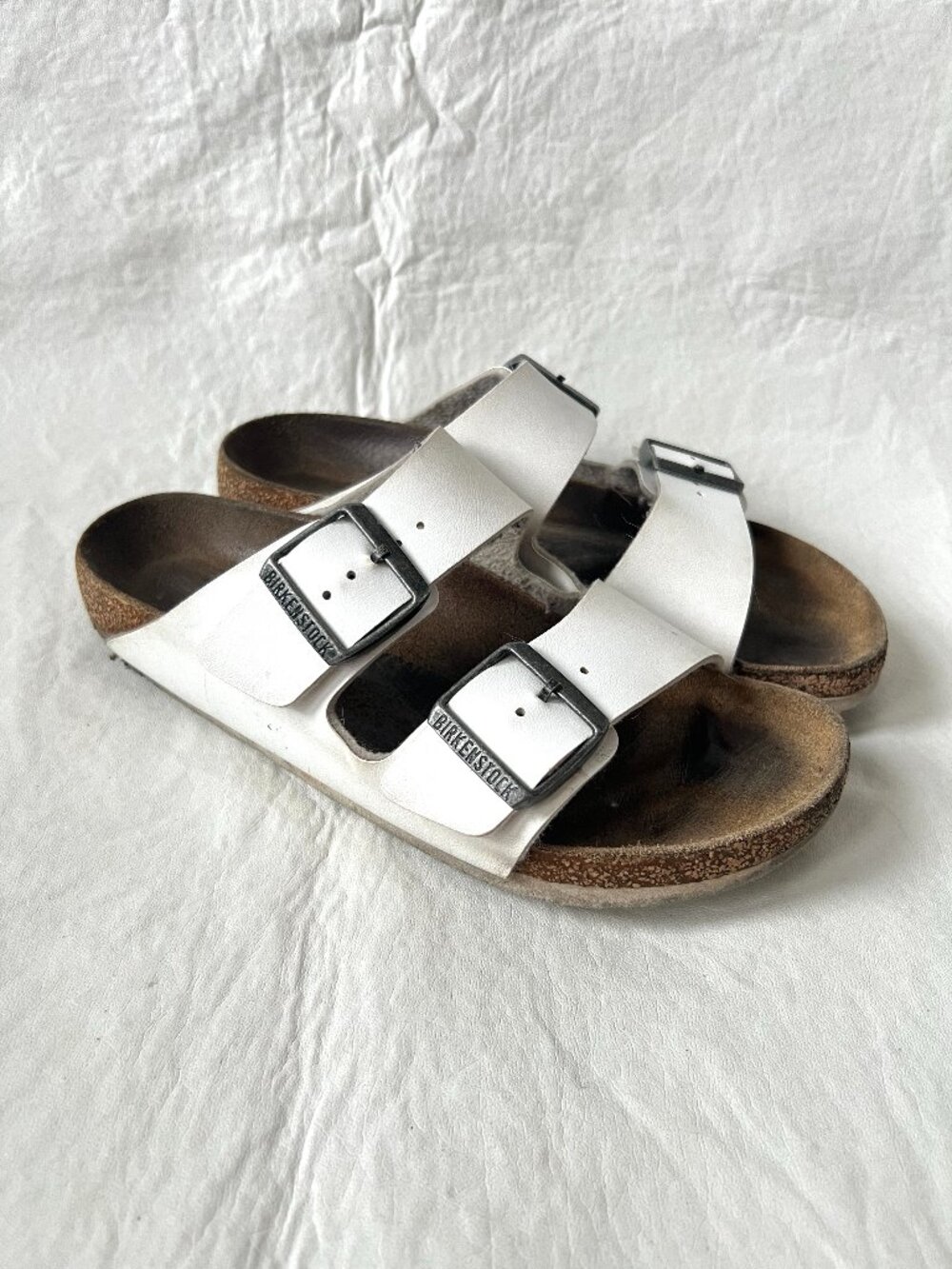 Birkenstock Arizona sandals 37 6 6.5 womens white faux leather 2 strap slides